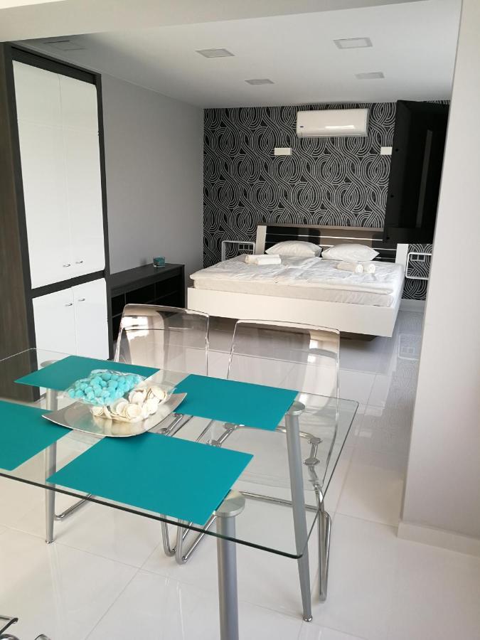 Aqua Solar Apartmanhaz Miskolc Eksteriør billede