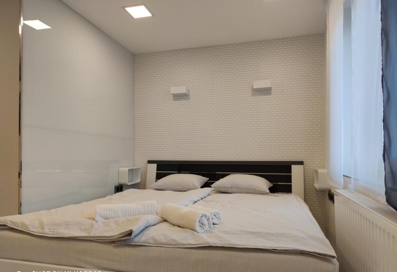 Aqua Solar Apartmanhaz Miskolc Eksteriør billede