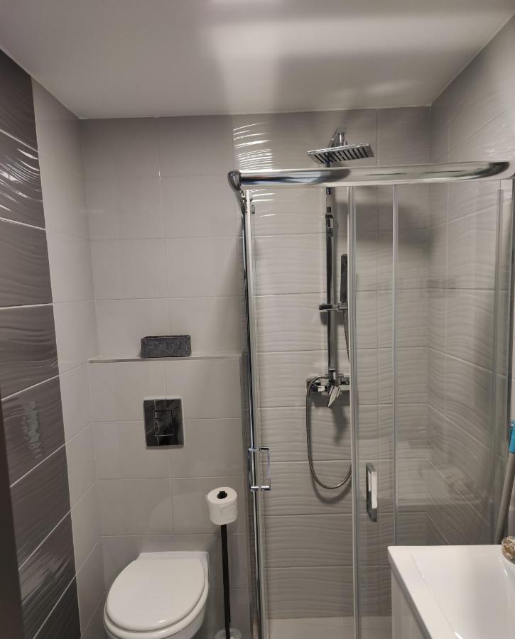 Aqua Solar Apartmanhaz Miskolc Eksteriør billede